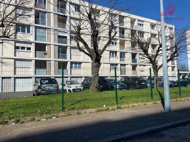 Appartement à VENISSIEUX