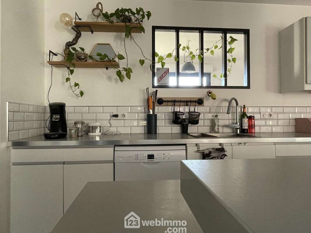 Lumineuse, actuelle et ouverte sur... - Maison à NAINTRE