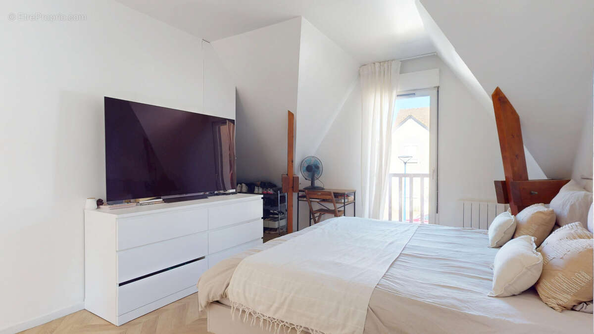 Maison individuelle familiale dans un quartier pavillonnaire, 4 chambres, confort de plain pied et sous-sol - photo 12