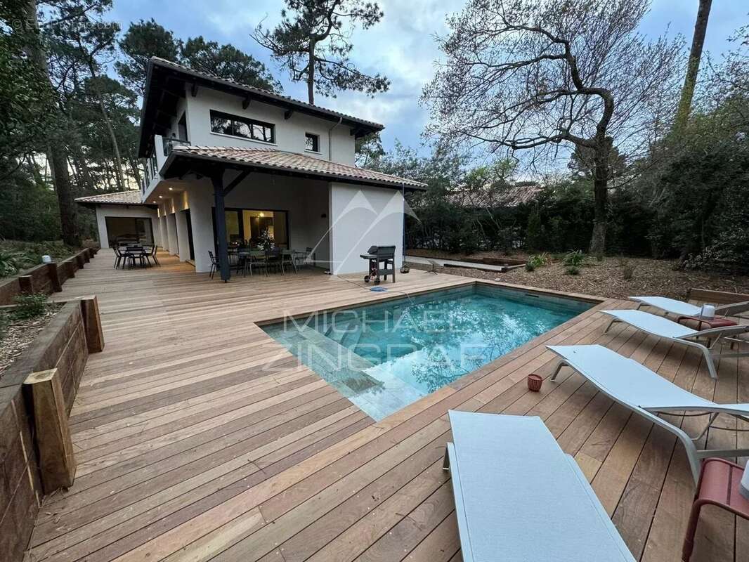 Maison à LE BOUSCAT