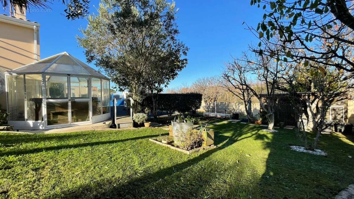 Maison à VAUX-SUR-MER