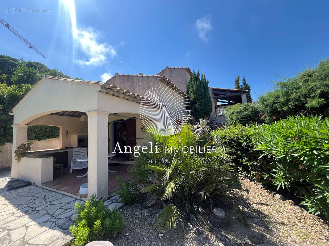 Saint-aygulf beau potentiel - photo 4