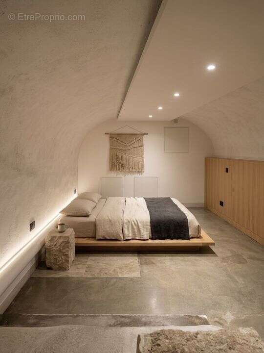 Appartement à MARSEILLE-1E