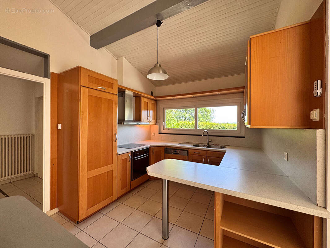 Maison à VETRAZ-MONTHOUX