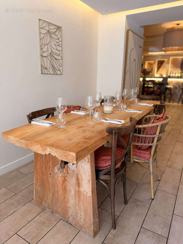 A vendre fonds de commerce restaurant 171 m2 neuf avec cuisine aux normes idealement situe entre pignans et le luc (var) - photo 11
