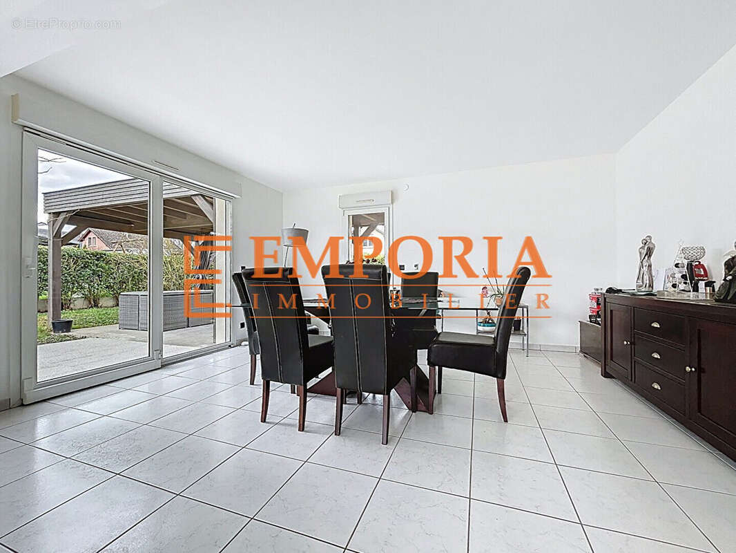 Maison à MUESPACH-LE-HAUT