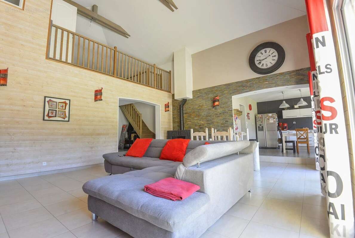 Maison à PONT-SAINT-MARTIN