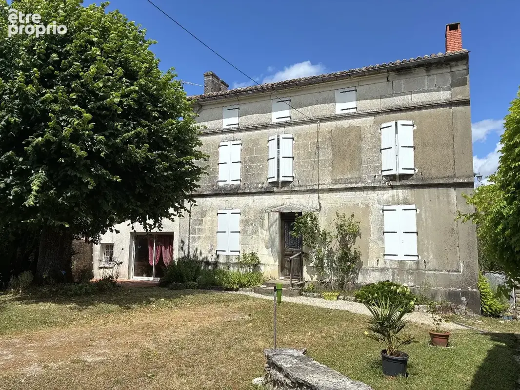 Maison à LINARS