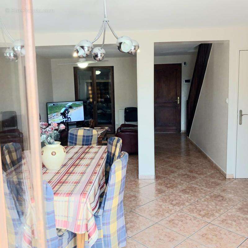 A vendre Magnifique maison de 7 pièces 135m² à Pierrefitte-Sur-Seine(Saint-Denis) - photo 5