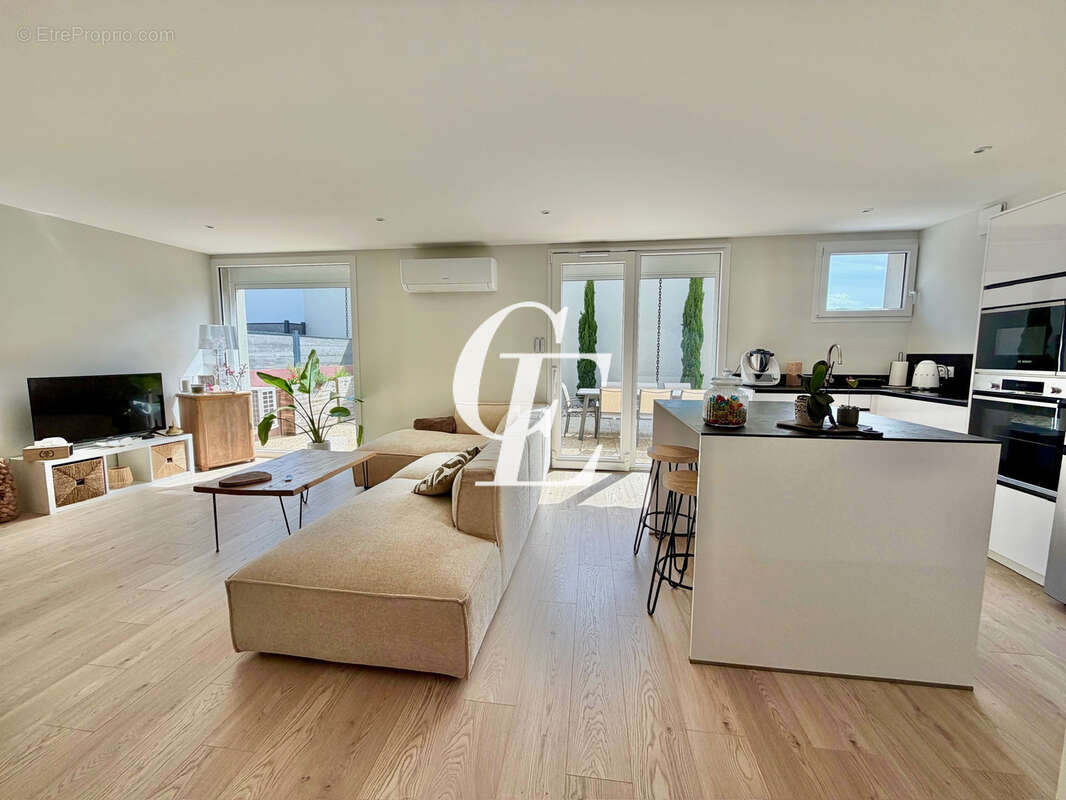Appartement à SAINT-JUST-SAINT-RAMBERT