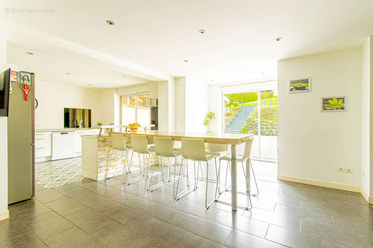 Maison à NOUZONVILLE