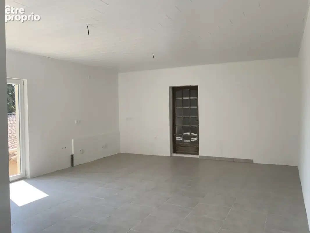 Exclusif,dans un village recherché, maison en pierre avec appartement indépendant sur un terrain de 2167 m2 et - photo 19