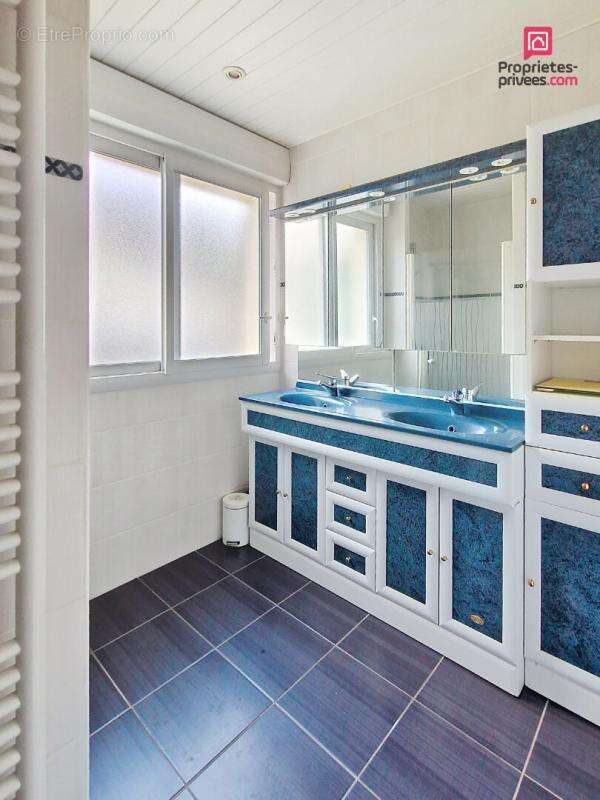 Maison à PLOUIGNEAU