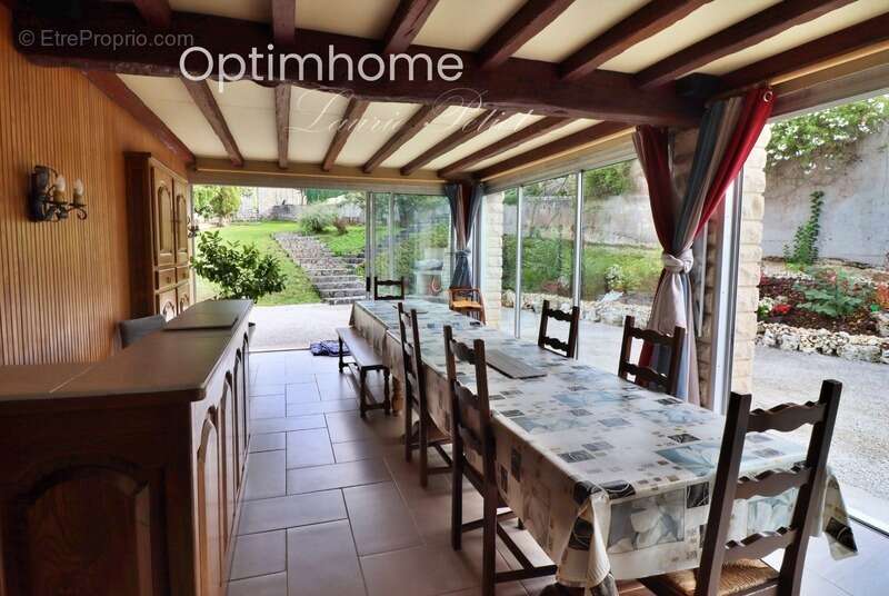 Coup de cœur - Rare à la vente ! Magnifique maison contemporaine de 225 m² avec vue sur le château - photo 23
