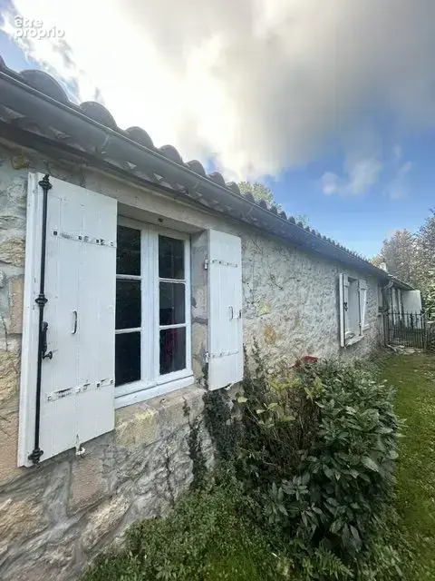 Maison 7 pièces 220 m² à vendre à Jau-Dignac-Et-Loirac (33590) - photo 2