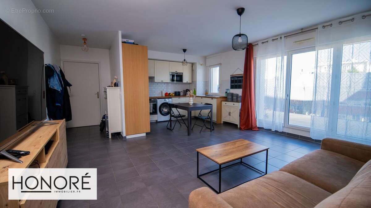 Appartement à NANTERRE