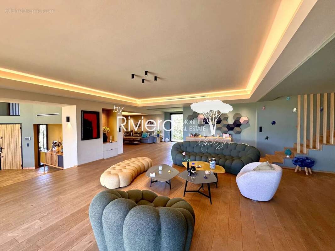 Maison à LA CROIX-VALMER