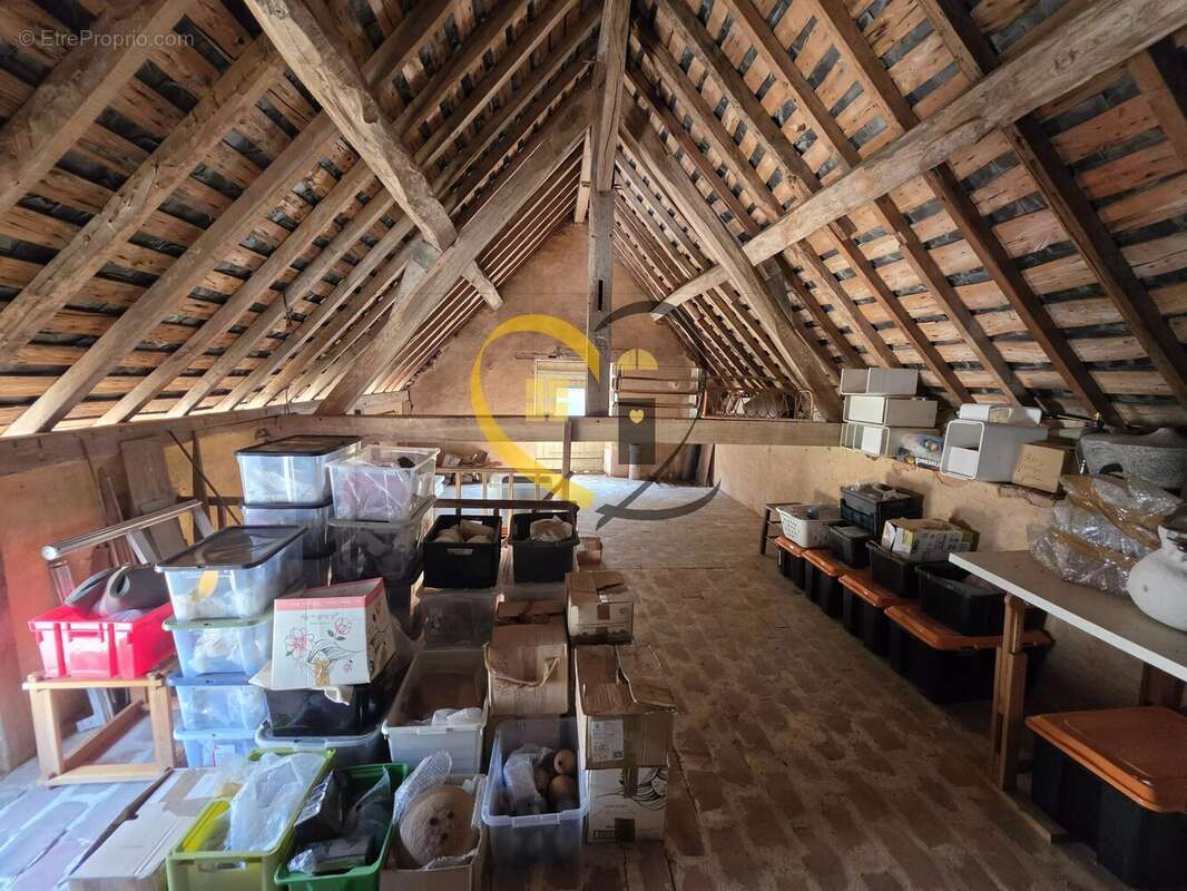 Maison avec dépendances et fort potentiel – Henrichemont - photo 34