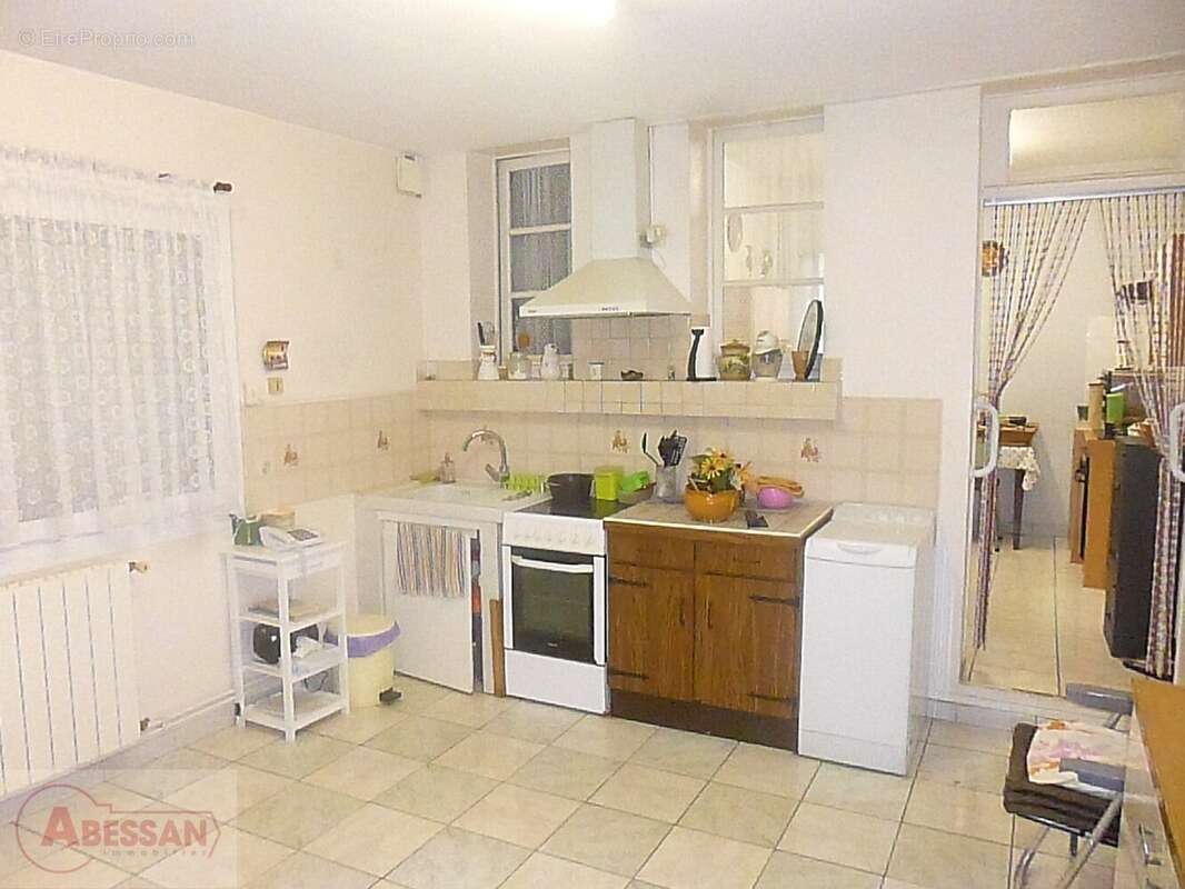 Maison 102 m² à Saint-Juery  - photo 4