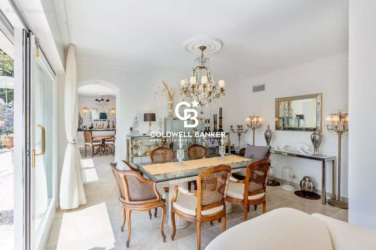 Maison à LA CROIX-VALMER