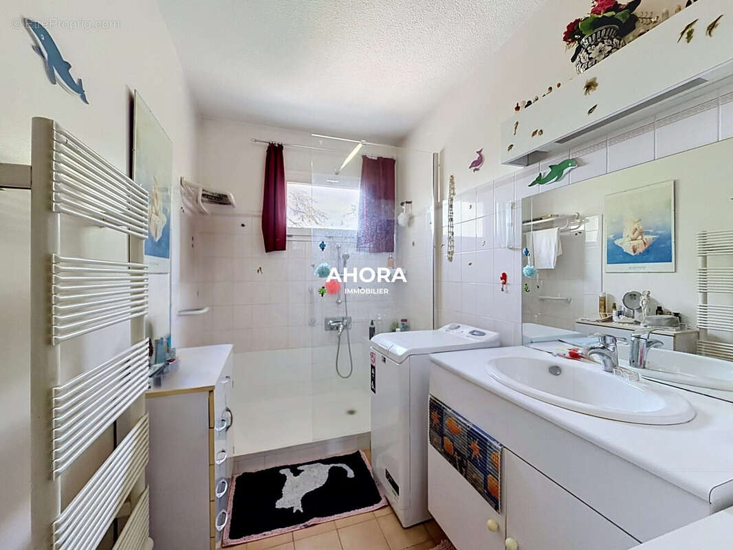 Appartement à MARSEILLE-9E