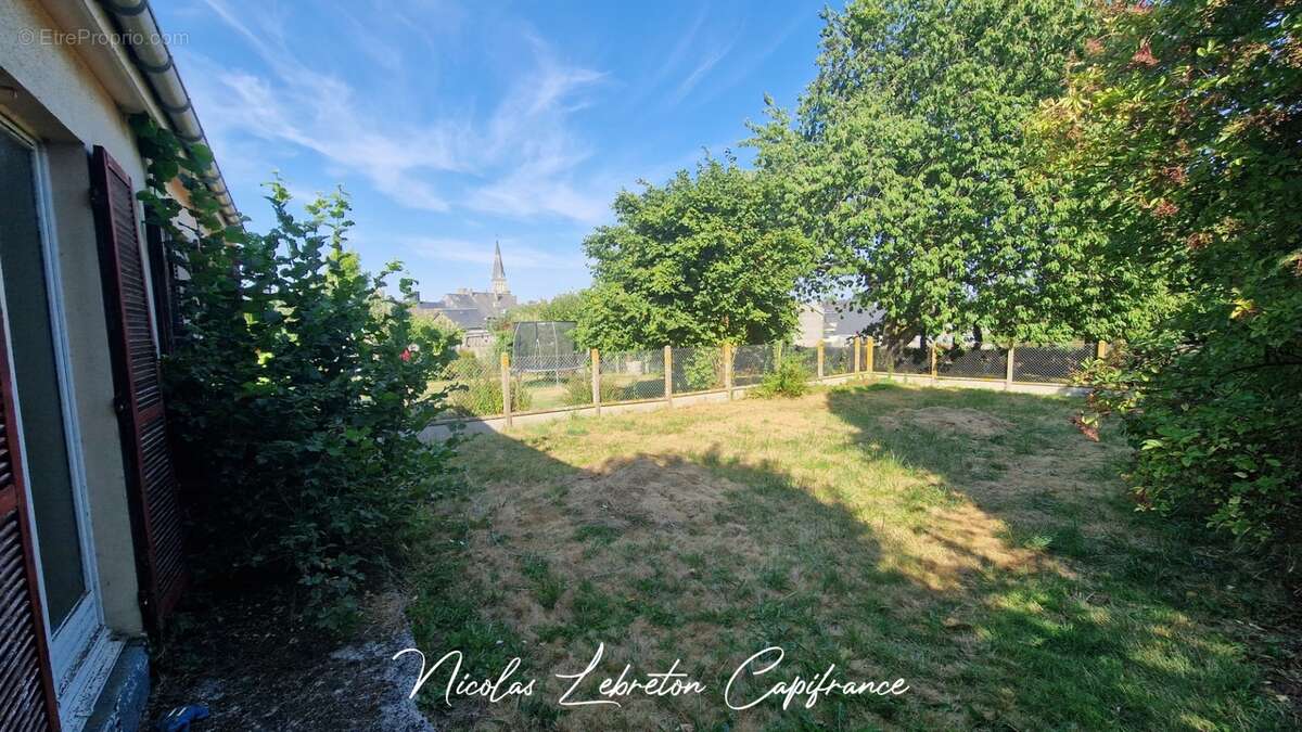 Athis de l'Orne – Pavillon de plain-pied avec sous-sol complet et beau potentiel ! - photo 3