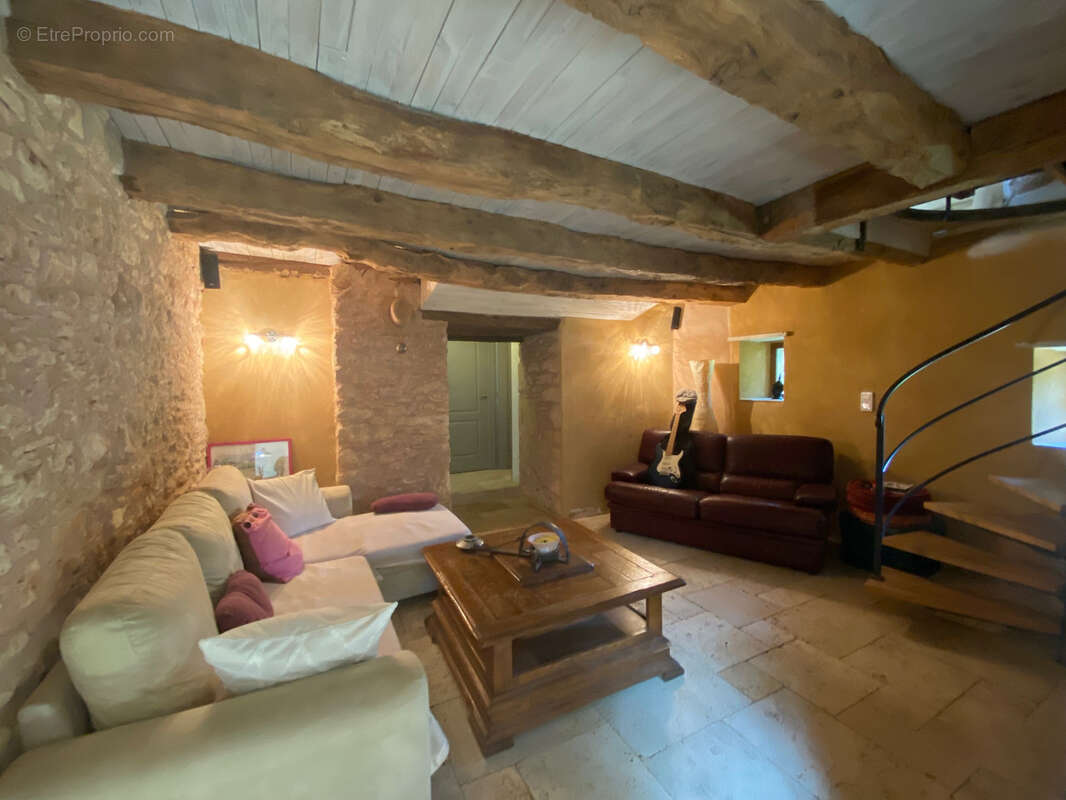 Maison à MONTCABRIER