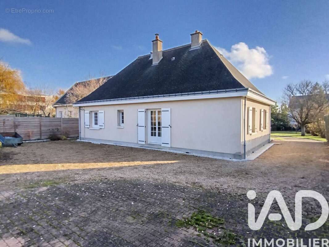 Photo 2 - Maison à CHINON