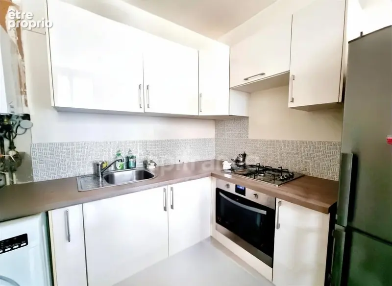 *Sainte-Cecile*Plain-pied de 51 m² à 200 m de la place, terrasse de 40 m², sud-ouest, sans vis-à-vis - photo 4