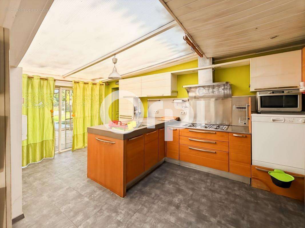 Maison à GROSPIERRES