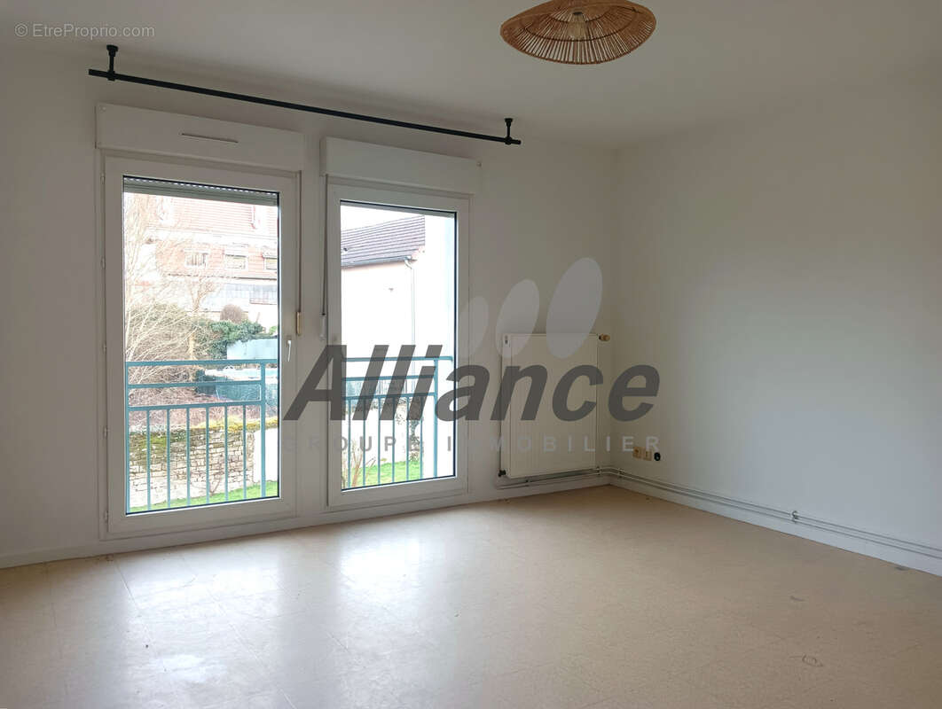 Appartement à LUXEUIL-LES-BAINS