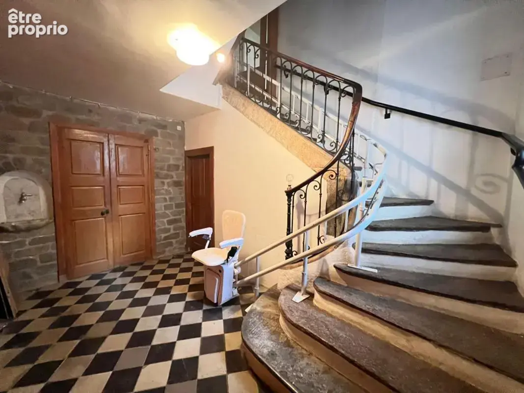 Maison 11 pièces 392 m² à vendre à Saint-Pons-De-Thomieres (34220) - photo 4