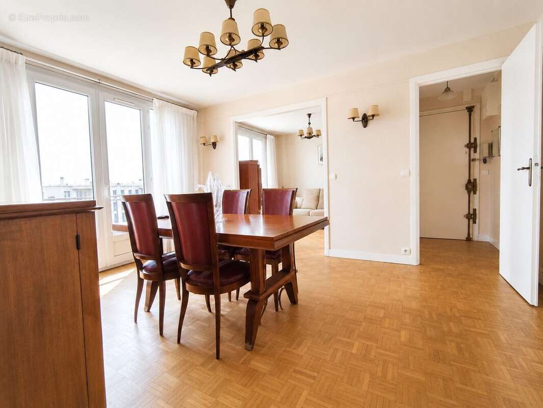Appartement à MAISONS-ALFORT