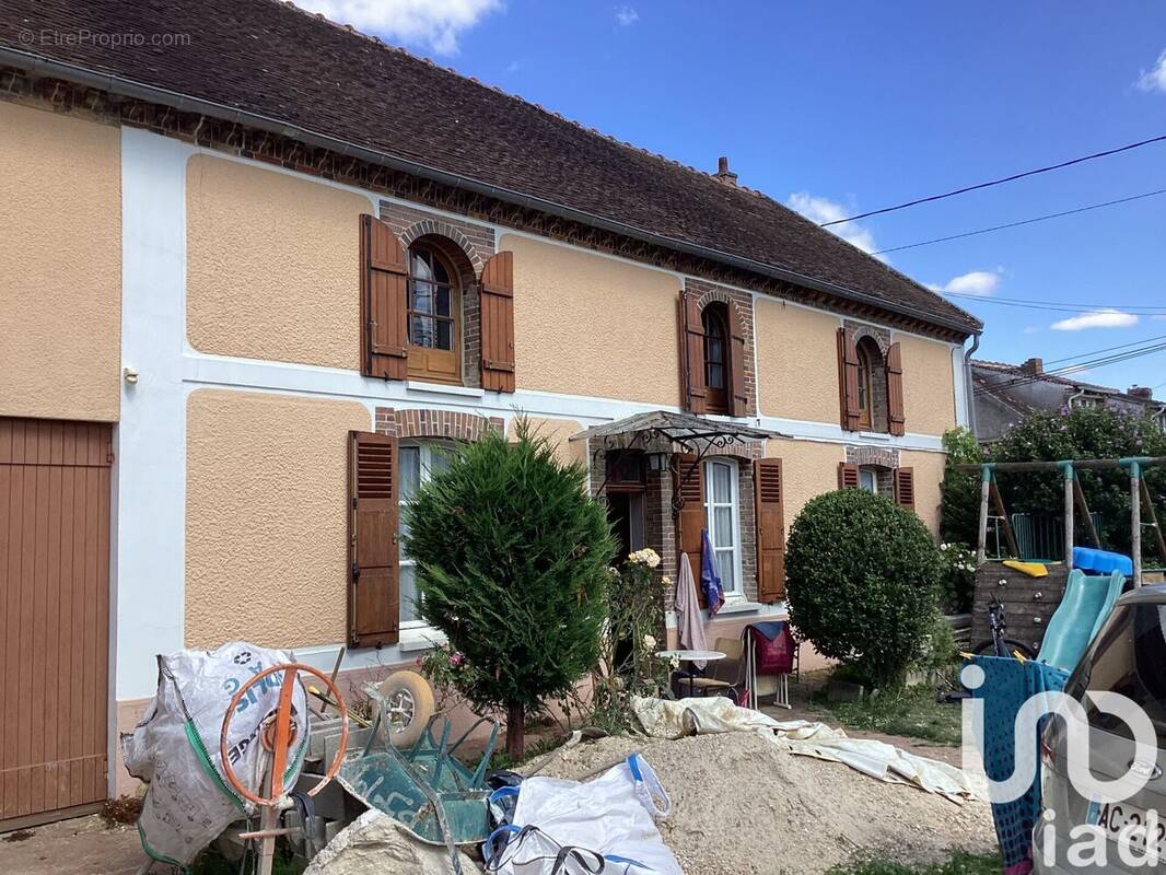 Photo 1 - Maison à SAVINS