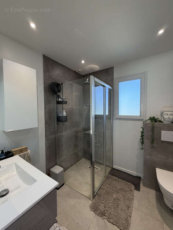 Appartement à SAINT-JEOIRE-PRIEURE