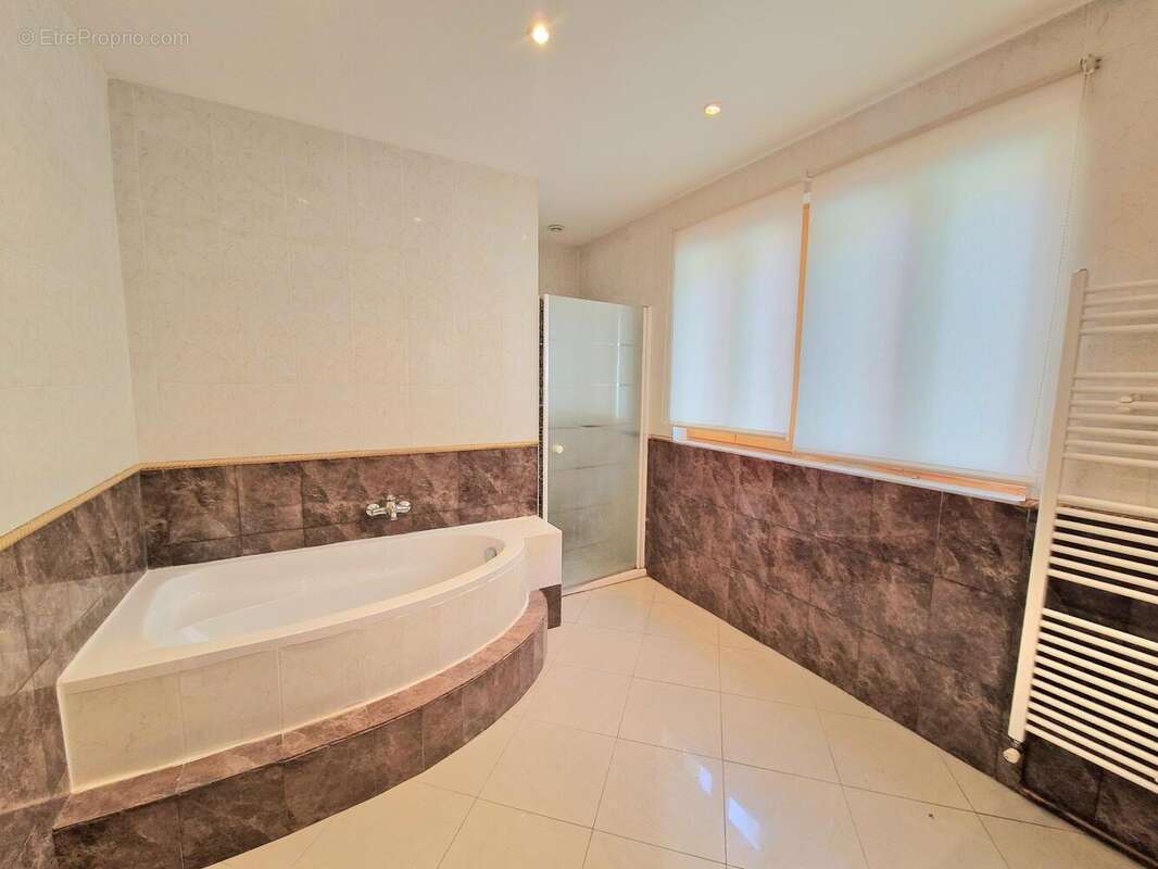 Photo 8 - Maison à AUTUN