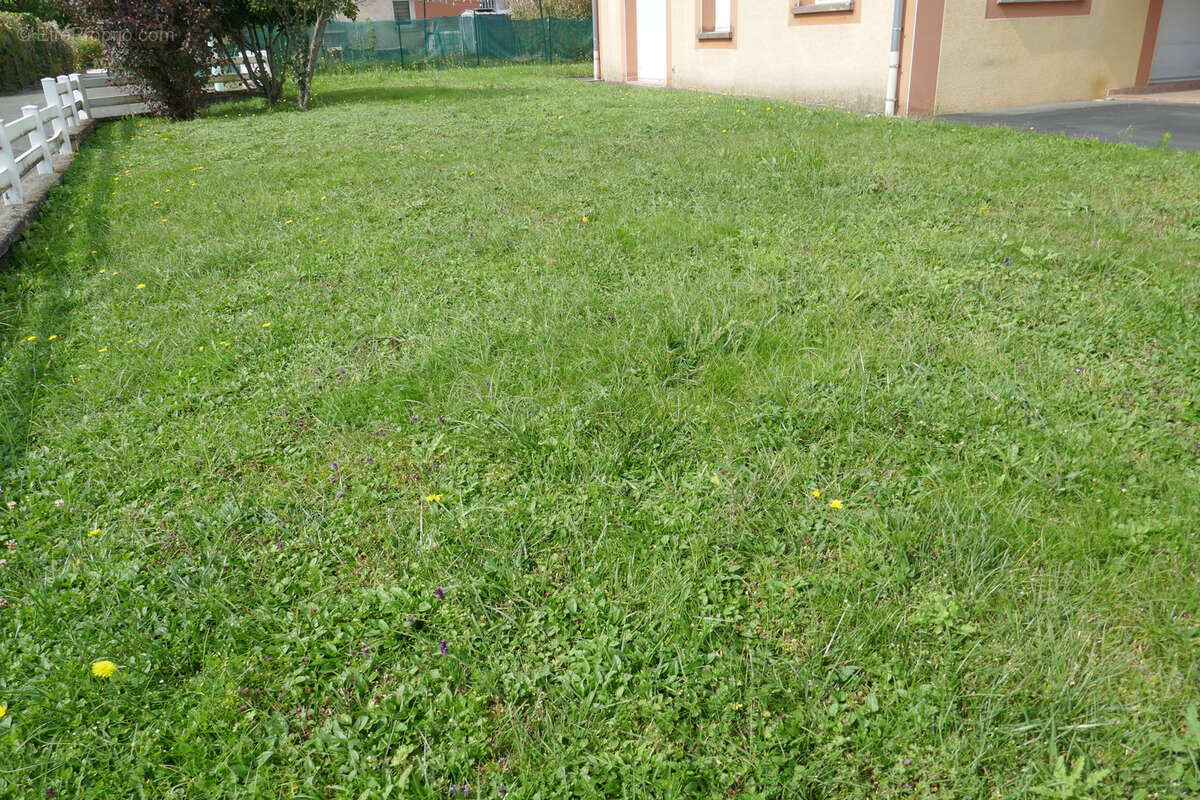 Maison à VOUJEAUCOURT