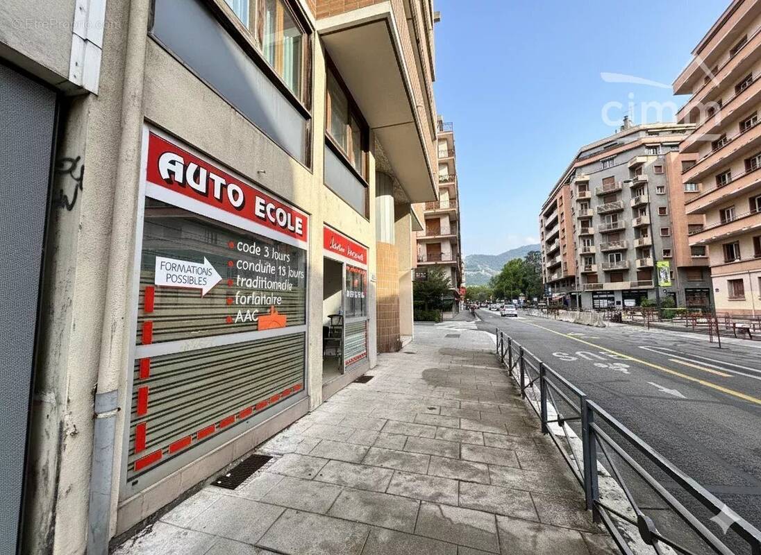 Commerce à GRENOBLE