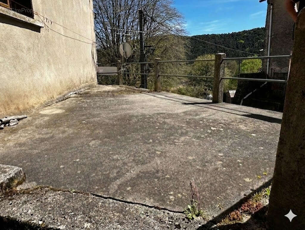 Maison à SAUCLIERES