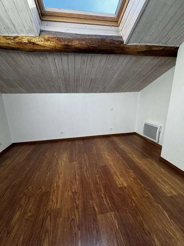 Appartement à FONBEAUZARD