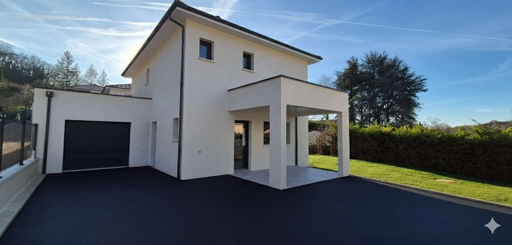Maison à PANOSSAS