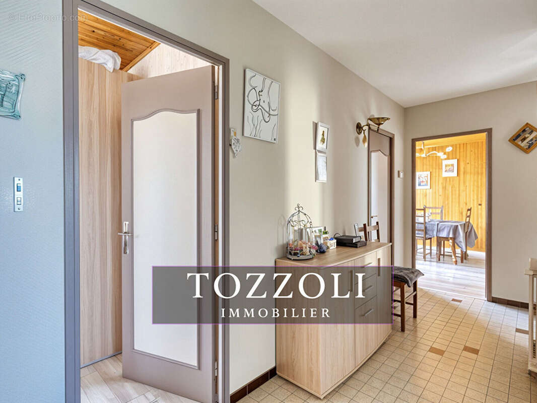 Maison à SAINT-QUENTIN-FALLAVIER