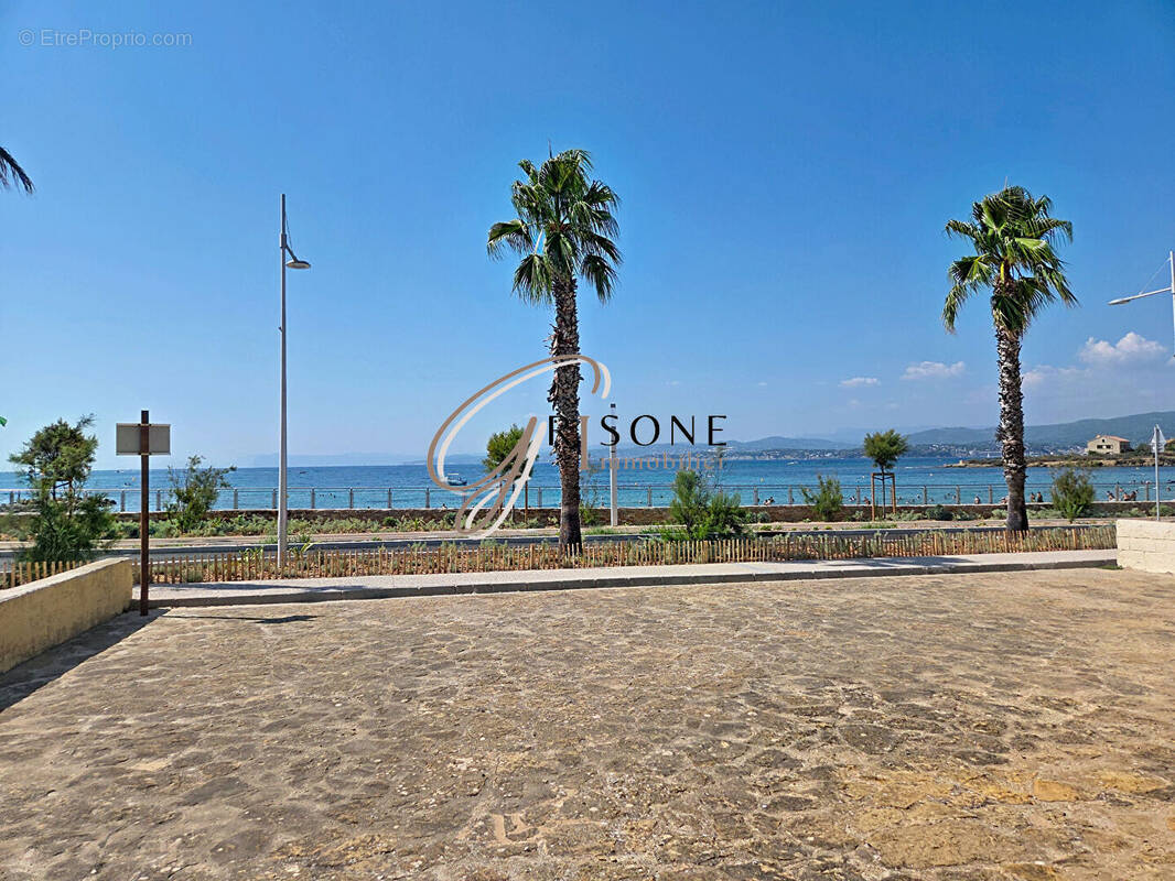 Photo Appartement à Six-Fours-Les-Plages au prix de 385 000€