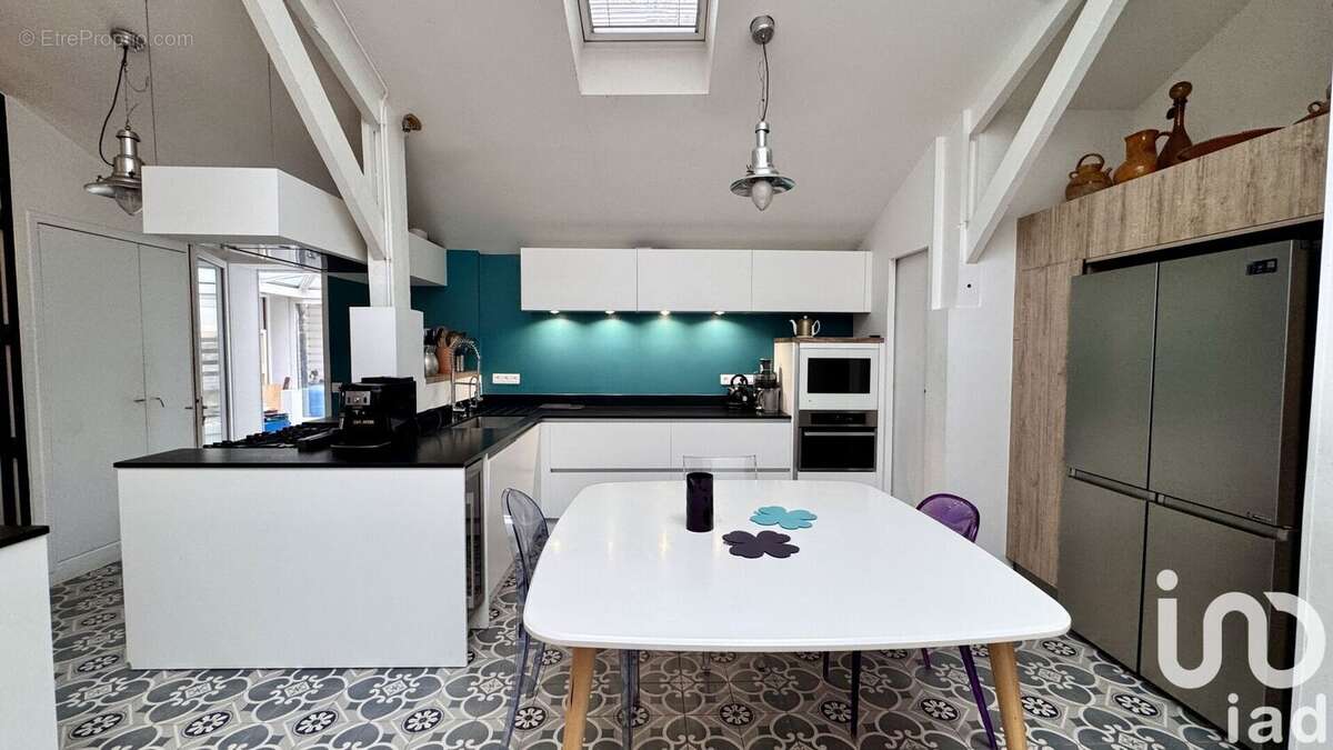 Photo 6 - Commerce à CHATOU