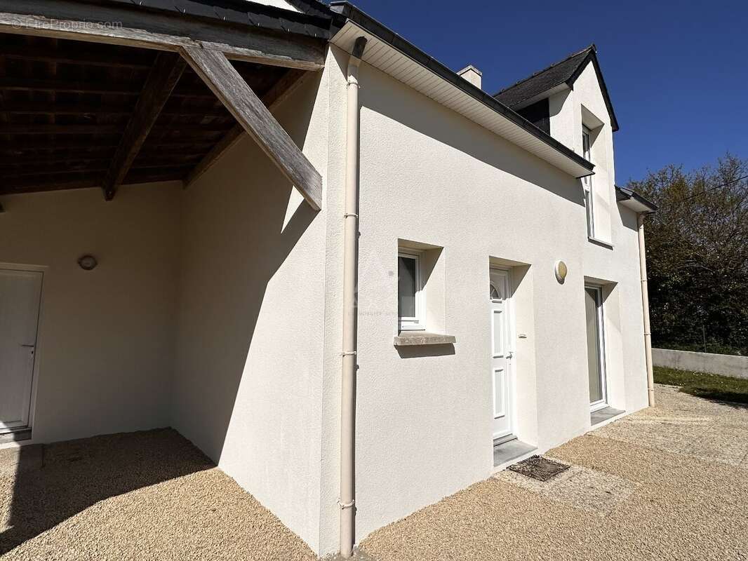 Maison à LOCOAL-MENDON