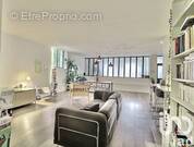 Photo 1 - Commerce à LA CIOTAT