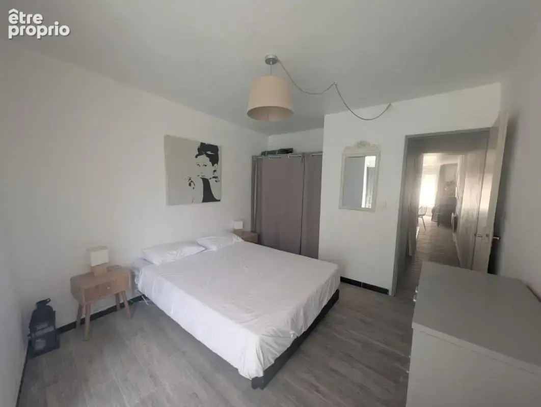 PÉZENAS CENTRE — Appartement traversant - photo 9