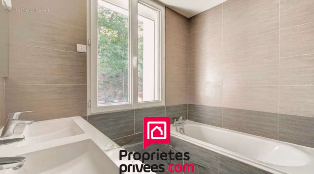 Maison à SAINTE-FOY-LES-LYON