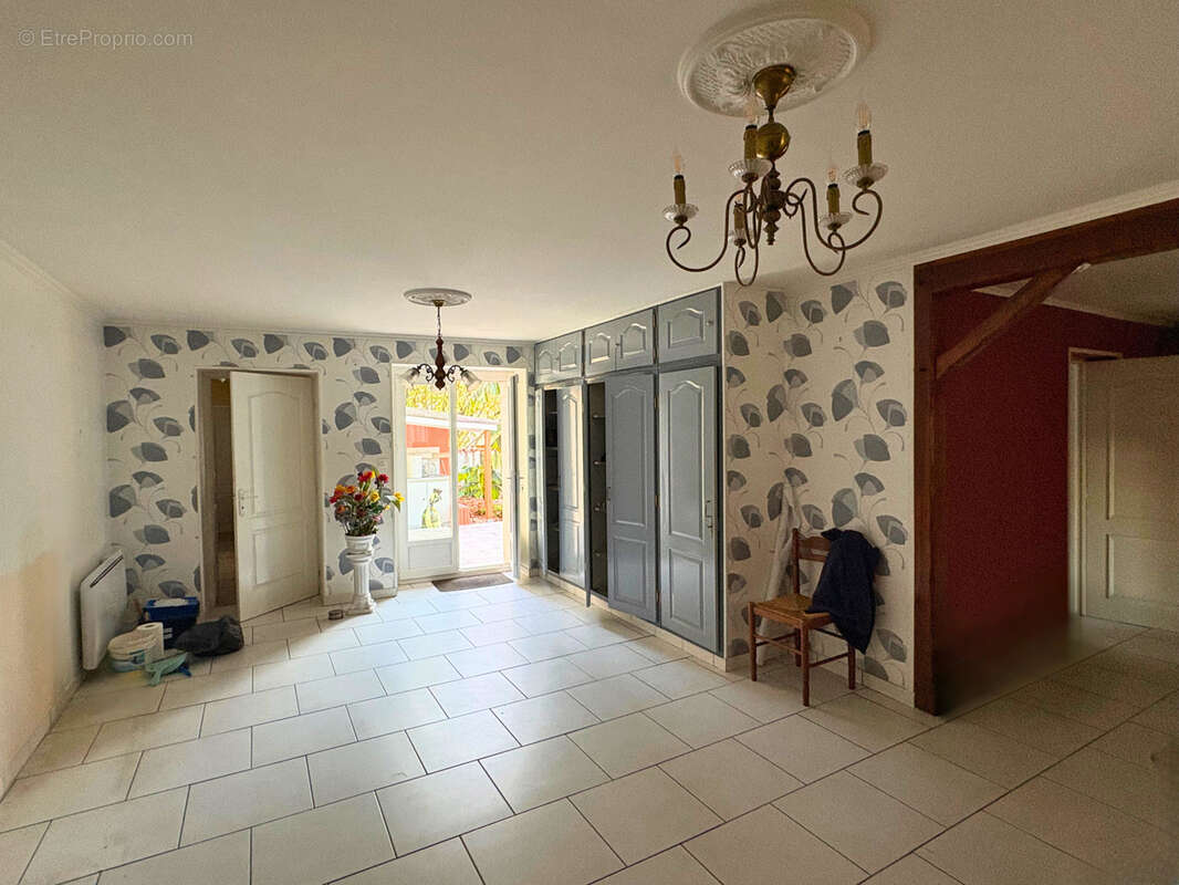 Maison à JAVREZAC