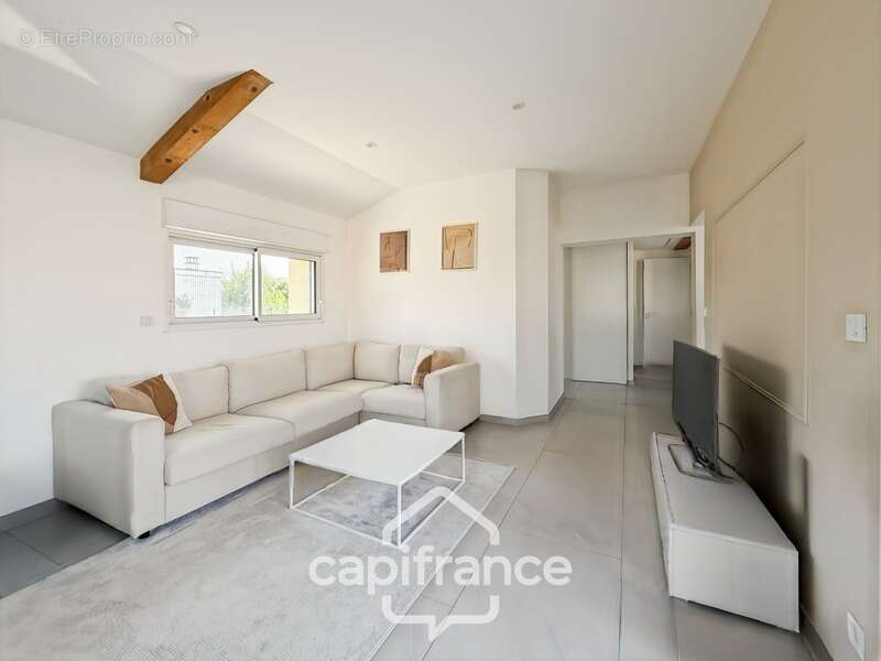 Maison plain-pied de 65,4m² à vendre à BEAUSEMBLANT (26) - photo 11